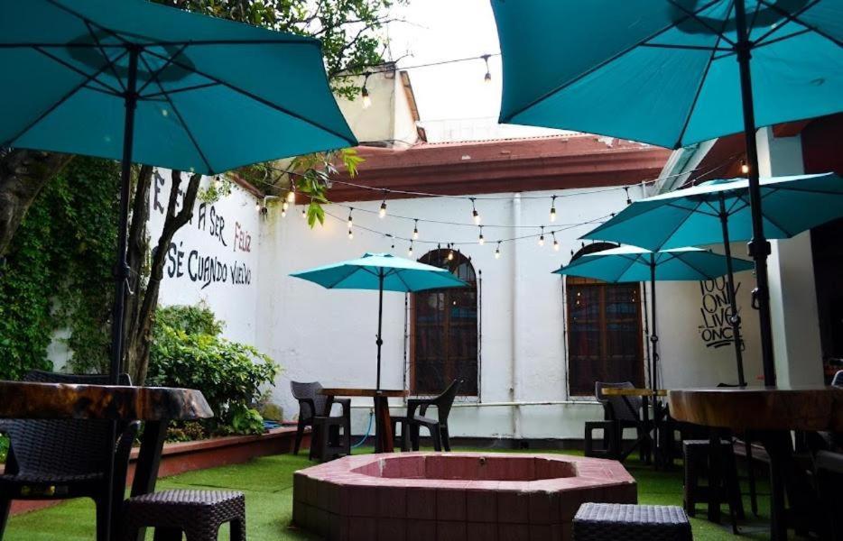 Bed and Breakfast 4 Grados Hostal à Ville de Guatemala Extérieur photo